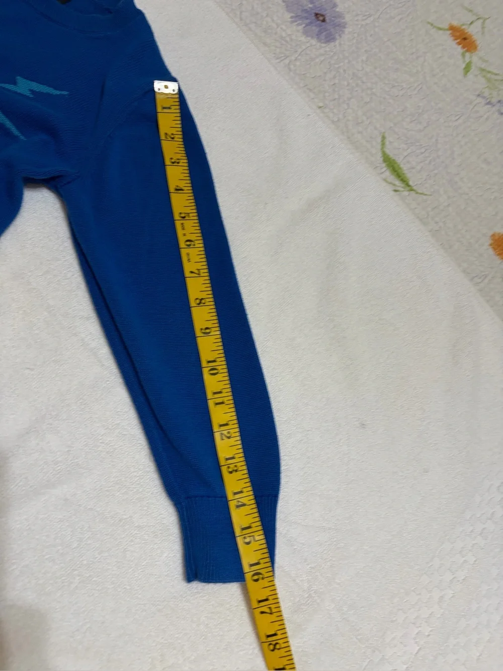 OshKosh B'gosh Boys Blue Polar Bear Crewneck Sweater(32)